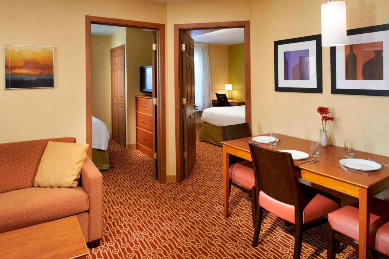 Sonesta Simply Suites Detroit Novi Exterior photo