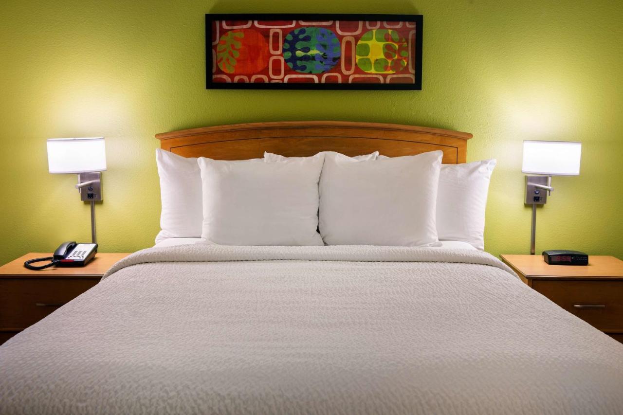 Sonesta Simply Suites Detroit Novi Exterior photo