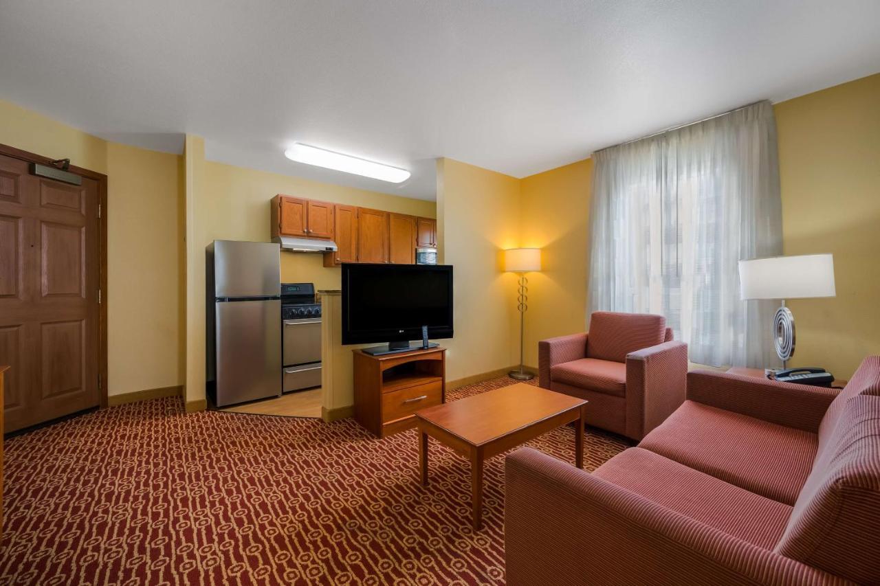 Sonesta Simply Suites Detroit Novi Exterior photo