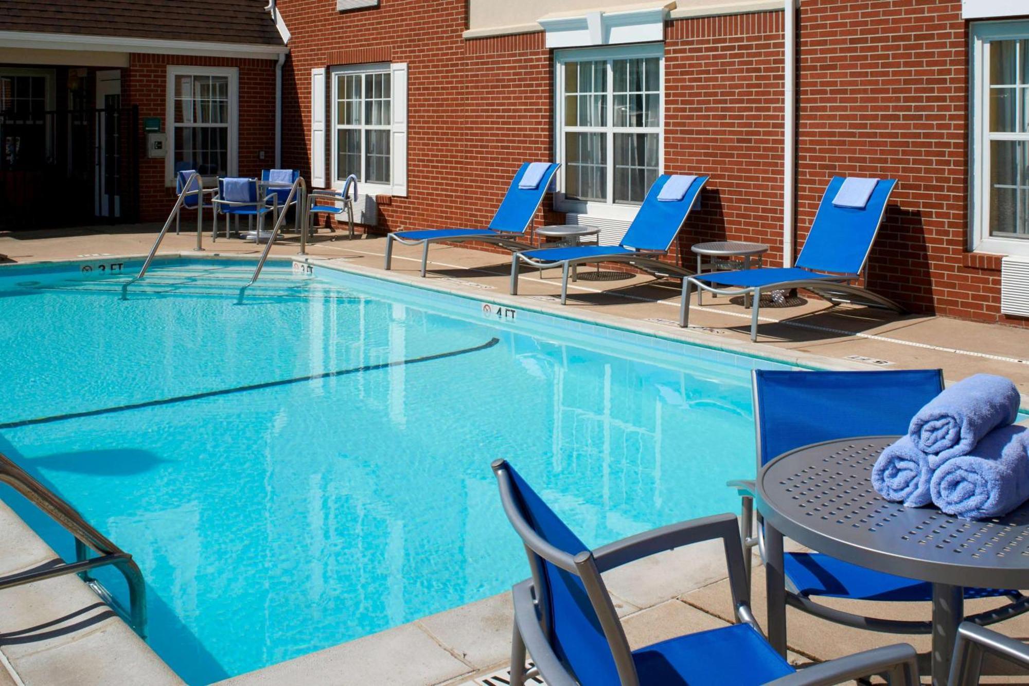 Sonesta Simply Suites Detroit Novi Exterior photo